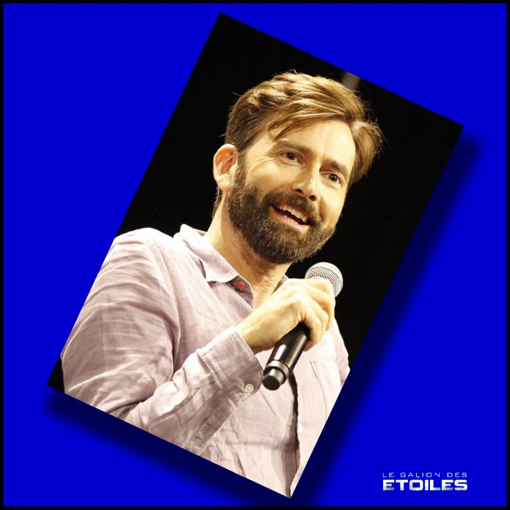 L'acteur David Tennant à la GalaxyCon Raleigh, 2019 @ Super Festivals from Ft. Lauderdale, USA — _MG_6252, CC BY 2.0, https://commons.wikimedia.org/w/index.php?curid=93746999